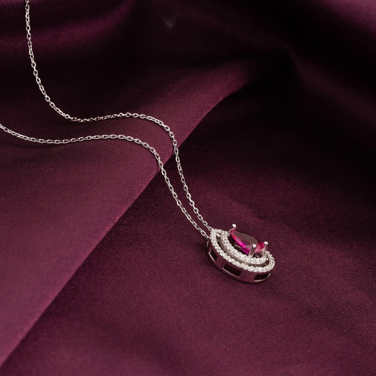14K White Gold 0.20 Ct Diamond Ruby Necklace