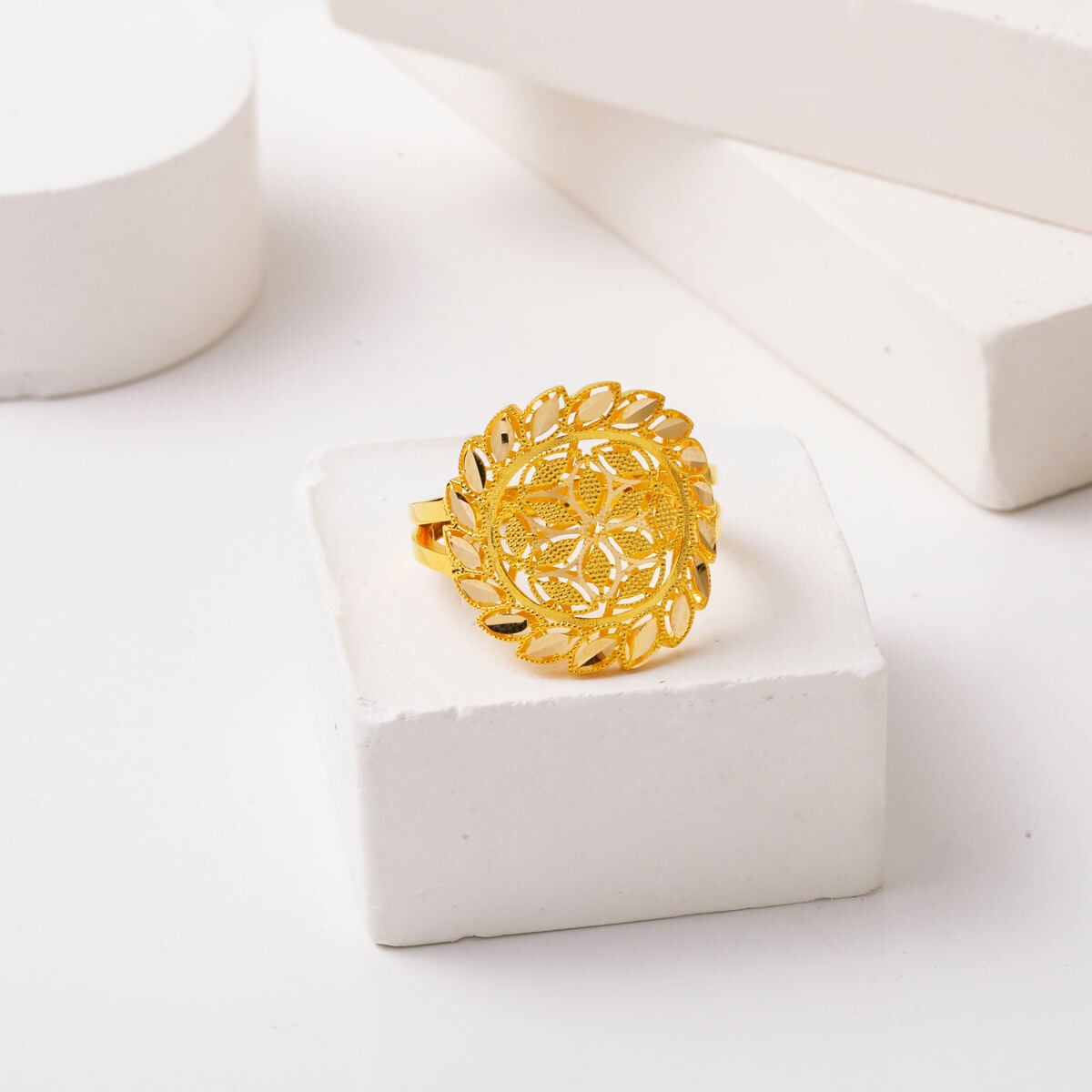 14K Yellow Gold Kazaz Engraved Ring