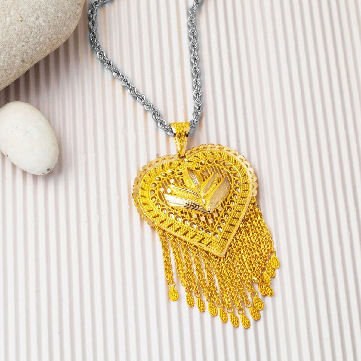 14K Yellow Gold Indian Style Necklace (18 g)
