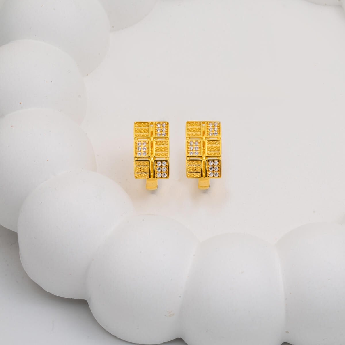 14K Yellow Gold Mesh Patterned Cubic Zirconia Clip-On Earrings