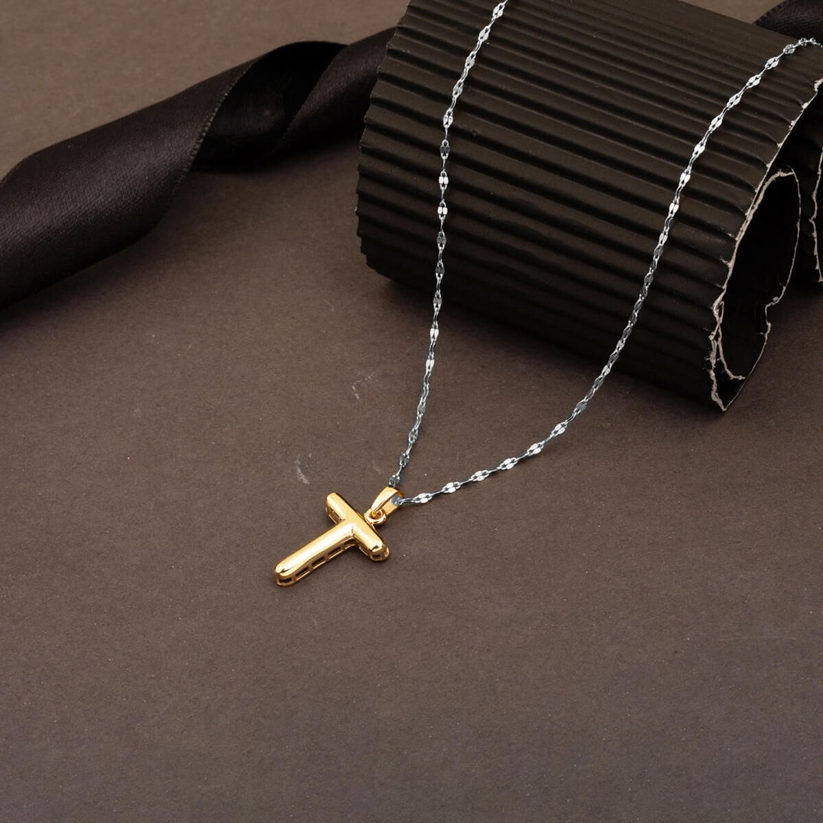14K Yellow Gold Balloon Design Initial T Pendant