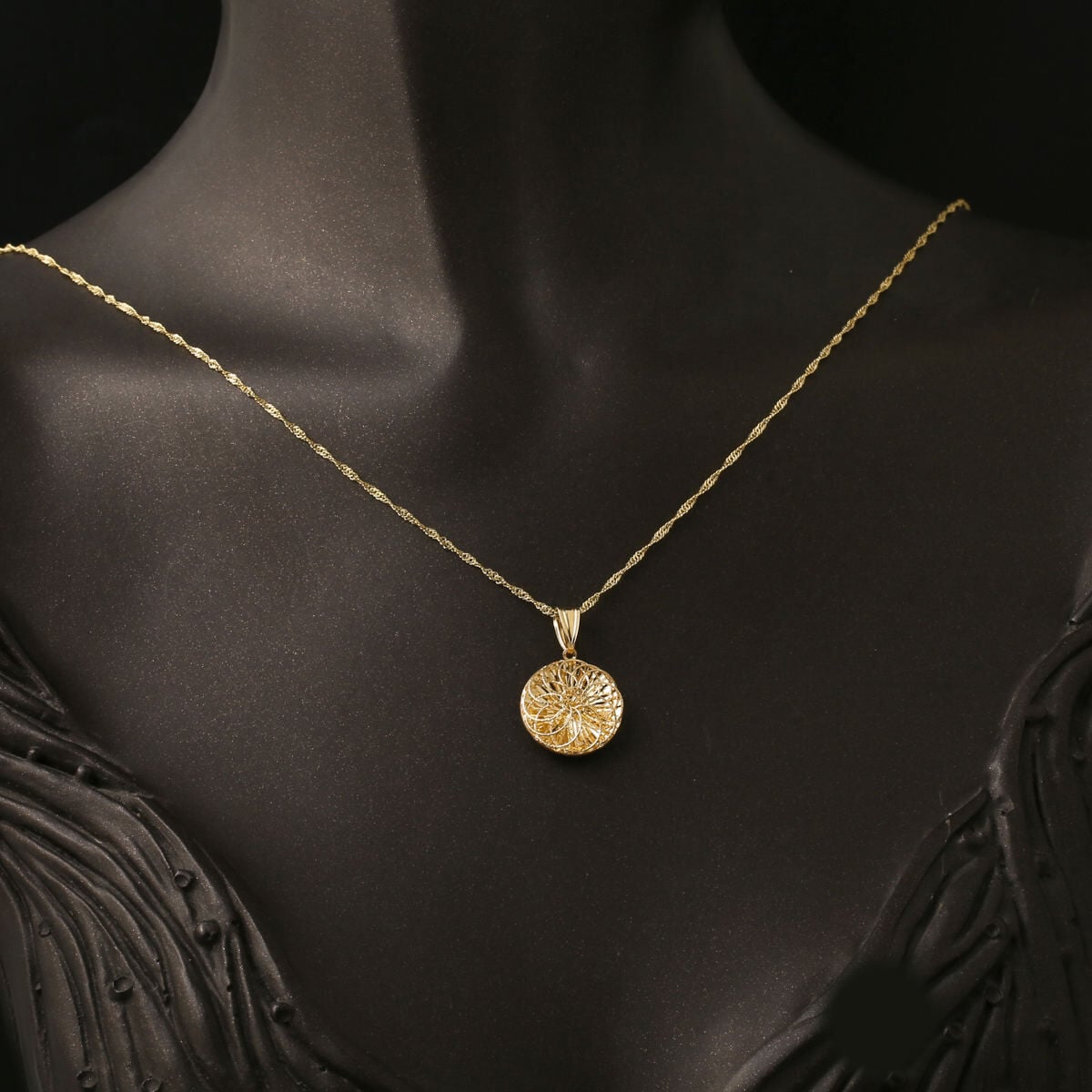 14K Yellow Gold Infinity Circle Pendant