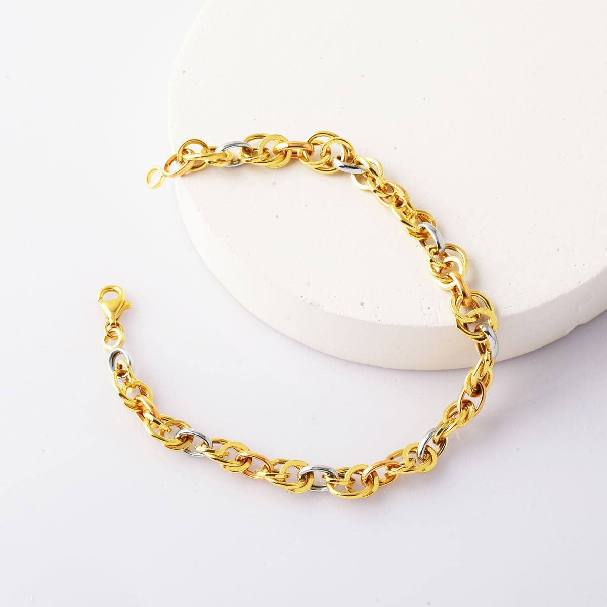 14K Yellow Gold Hoop Hallow Bracelet (4.5 g)