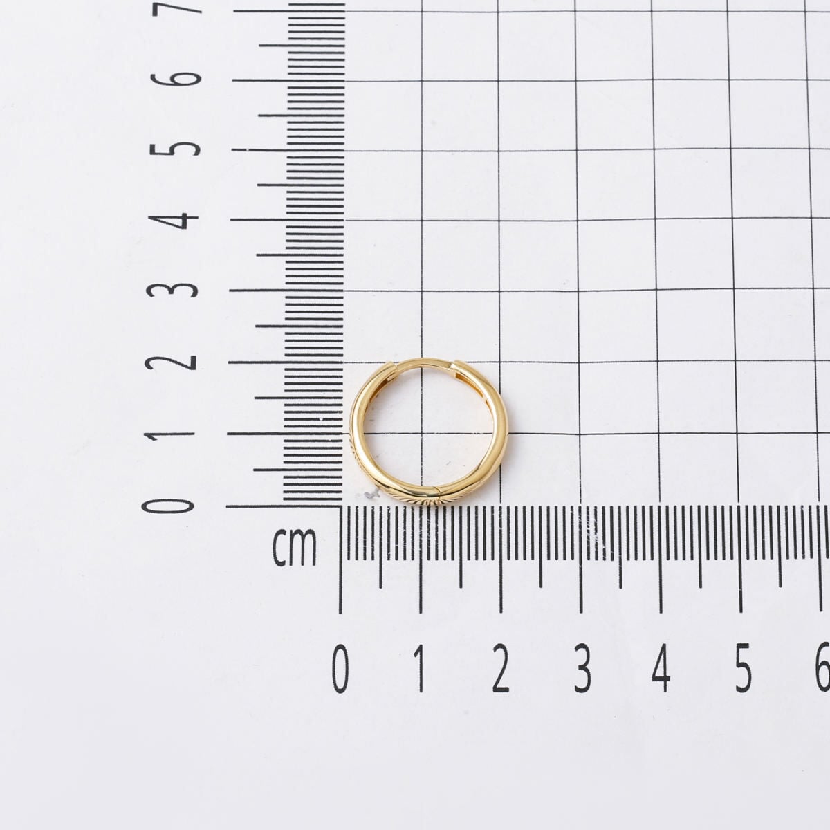 14K Yellow Gold Interlocking Hoop Earrings