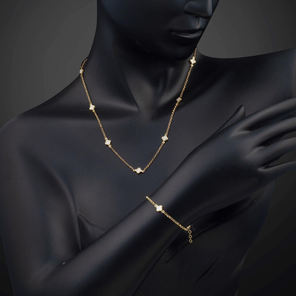 14K Yellow Gold White Clover Mother of Pearl Necklace Bracelet Set