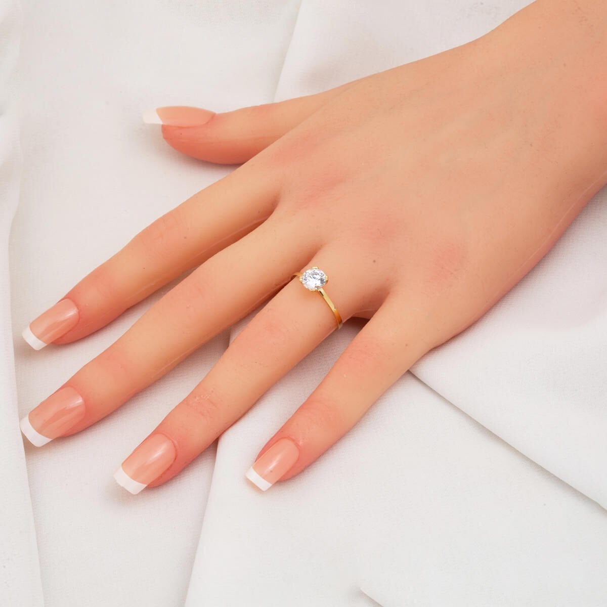 14K Yellow Gold Elegant Solitaire Cubic Zirconia Ring