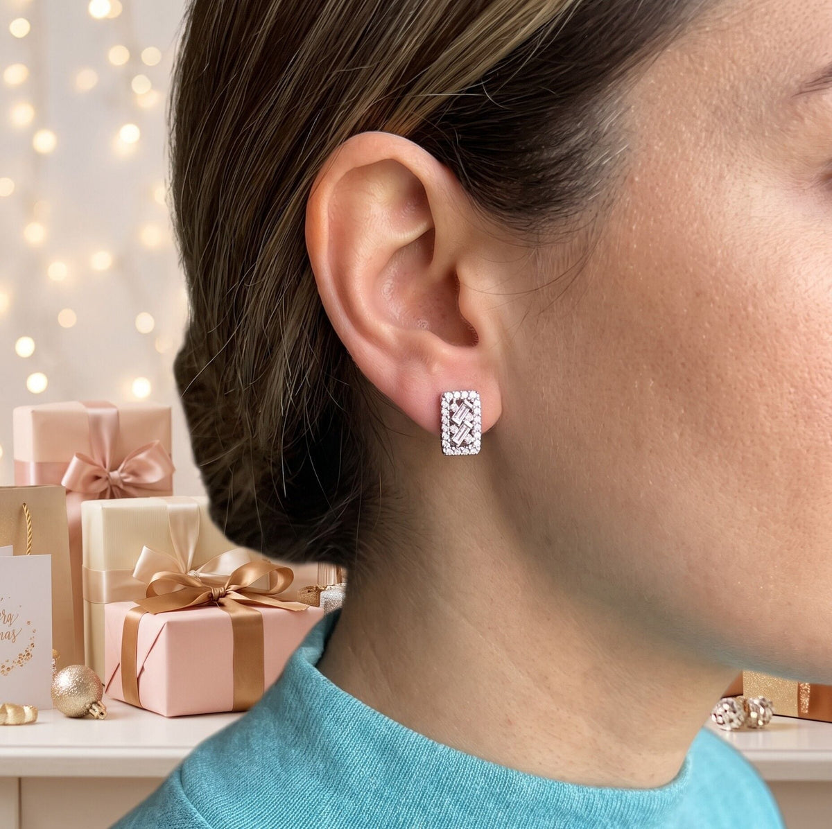 14K White Gold Baguette Cubic Zirconia Earrings (1.74 g)
