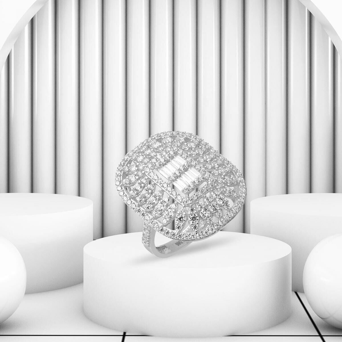 14K White Gold Baguette Cubic Zirconia Ring (6.5 g)