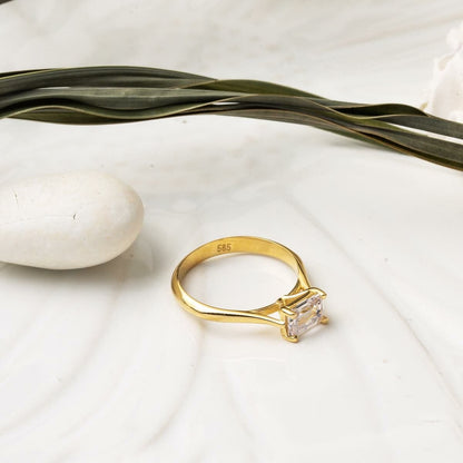 14K Yellow Gold Baguette Cubic Zirconia Ring (2.52 g)