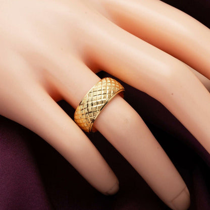 14K Yellow Gold Rhombus Women's Wedding Band
