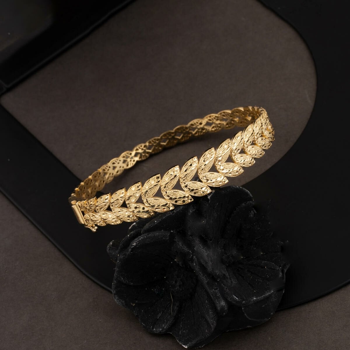 14K Yellow Gold Wheat Hinged Cuff Bangle (10.88 g)