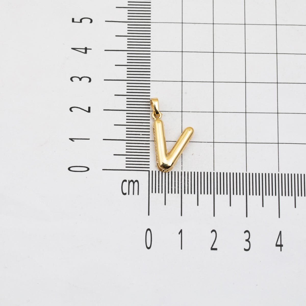 14K Yellow Gold Balloon Initial V Necklace