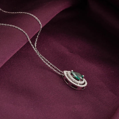 14K White Gold 0.20 Ct Diamond Emerald Necklace