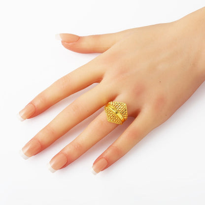 14K Yellow Gold Honeycomb Ring (3.11 g)