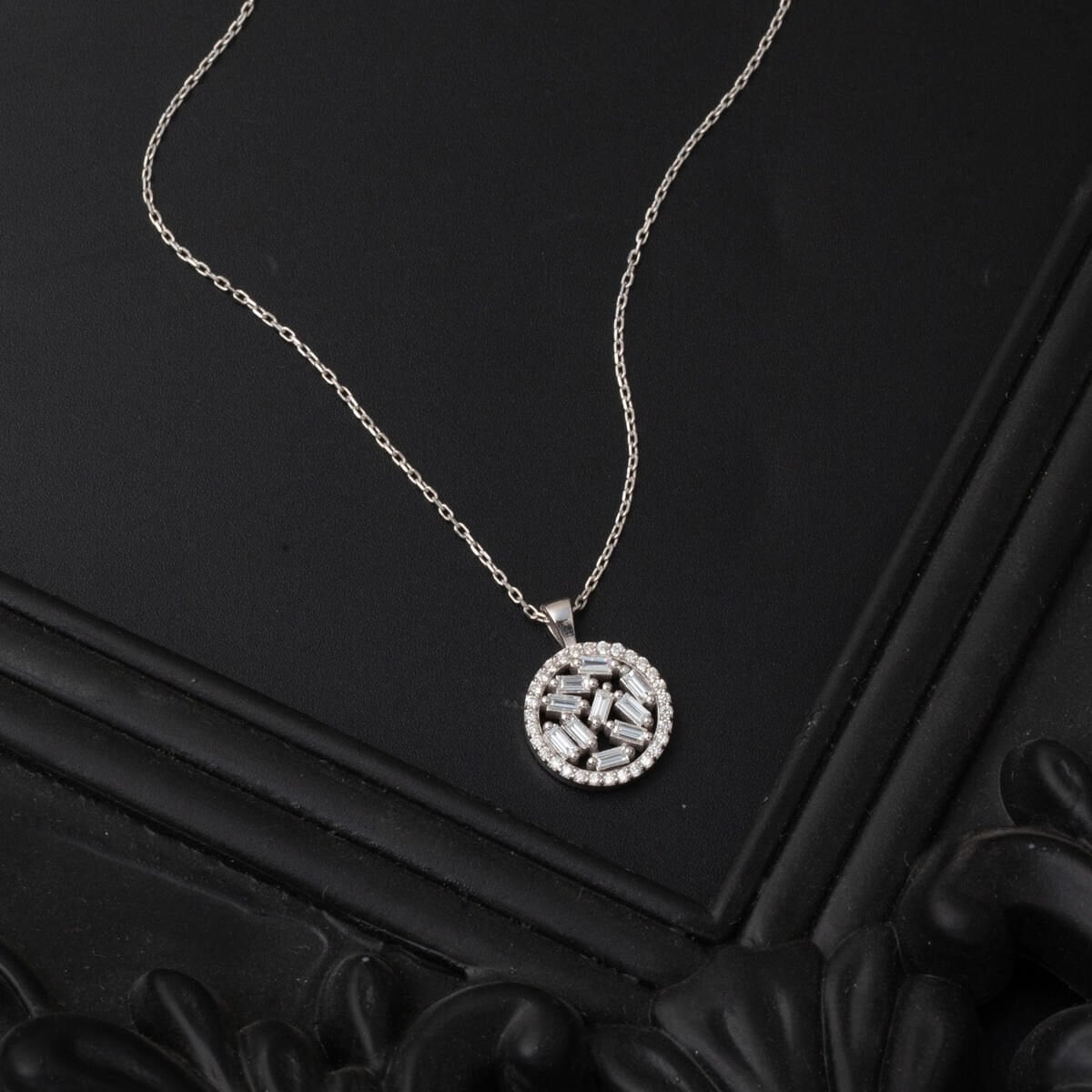 14K White Gold 0.35 Ct Baguette Diamond Necklace