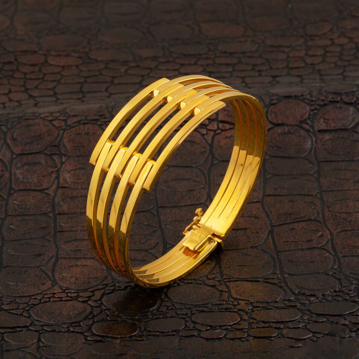 22K Yellow Gold 5-Row Ribbed Hinged Cuff Bangle