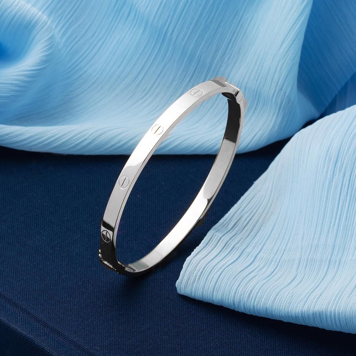 14K White Gold Hinged Cuff Bangle (6.44 g)
