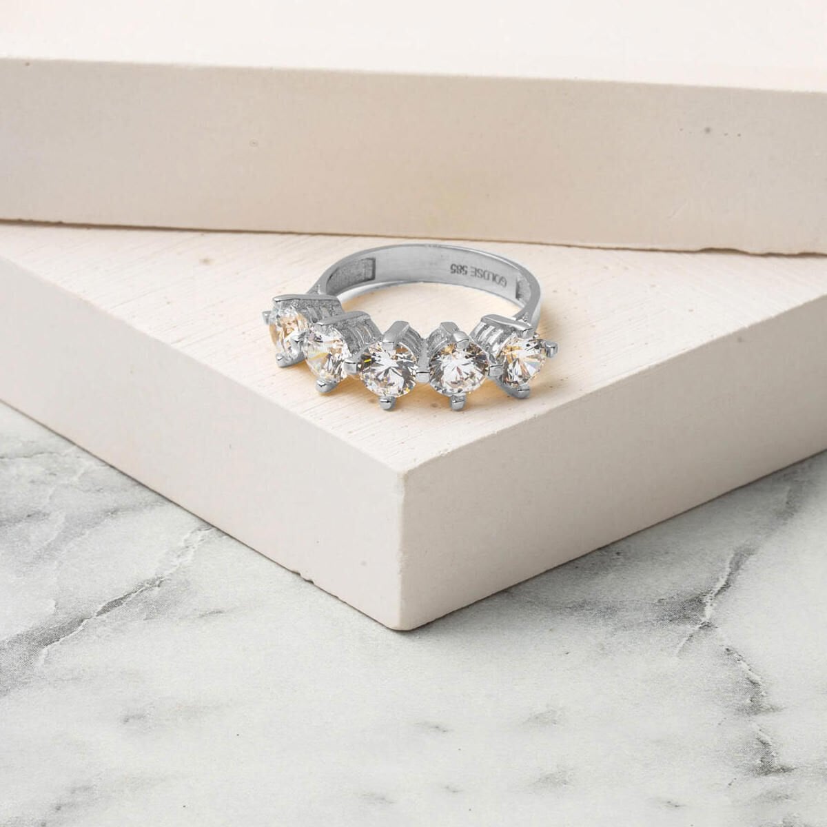 14K White Gold Five Stone Cubic Zirconia Ring (2.65 g)
