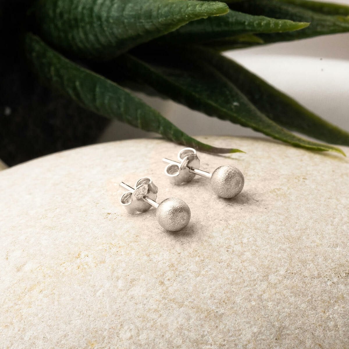 14K White Gold Matte Ball Earrings 5 mm