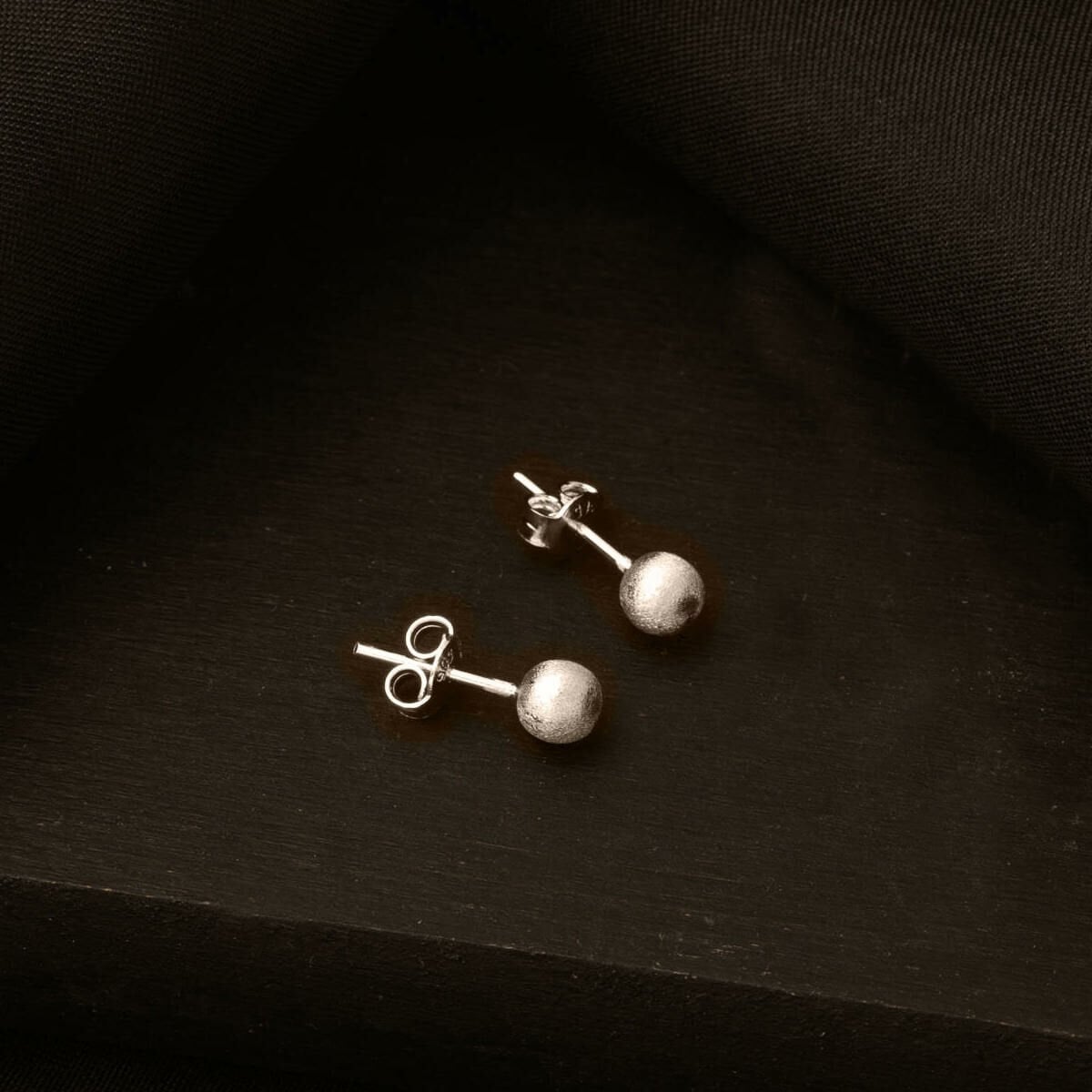 14K White Gold Matte Ball Earrings 5 mm