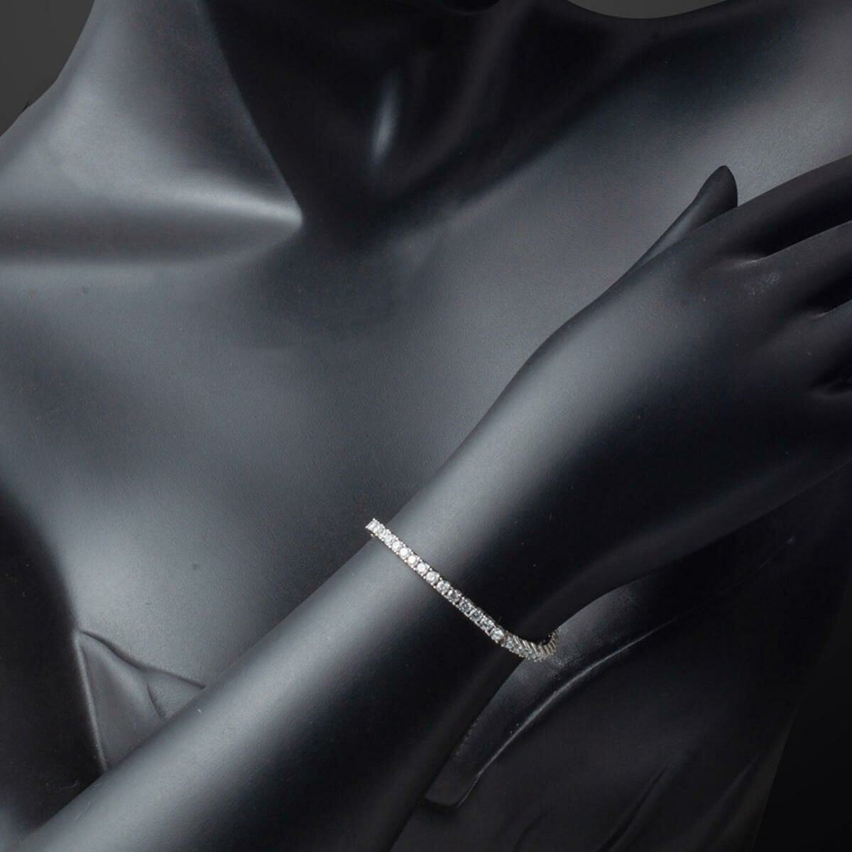 14K White Gold Tennis Cubic Zirconia Bracelet (8.85 g)