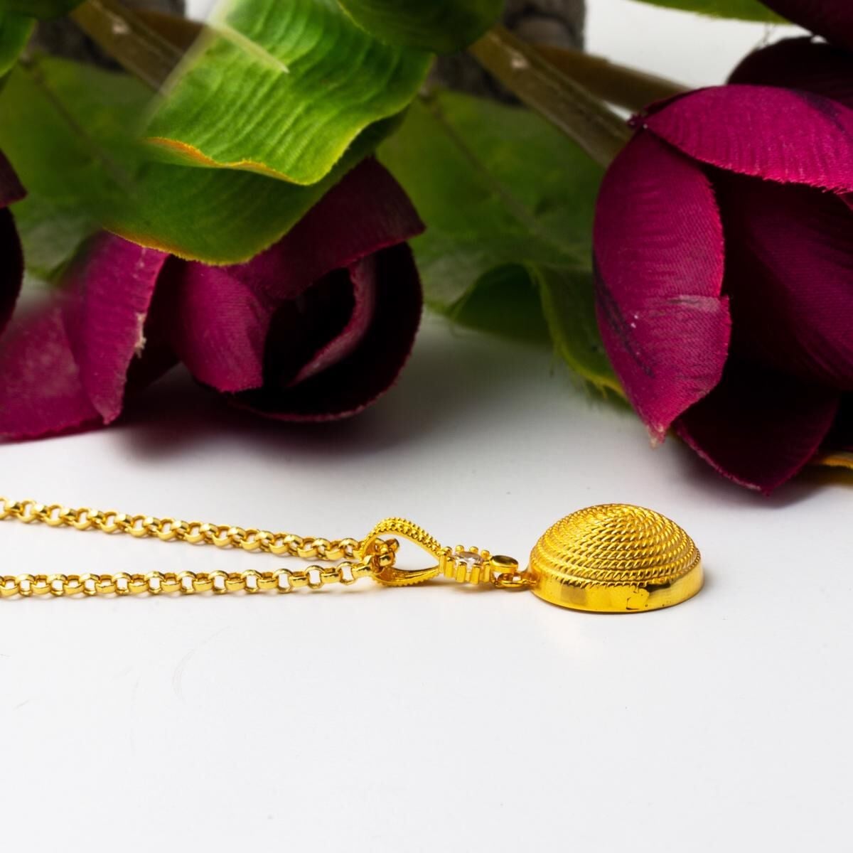 14K Yellow Gold Beypazari Cubic Zirconia Necklace 2.5 cm Diameter