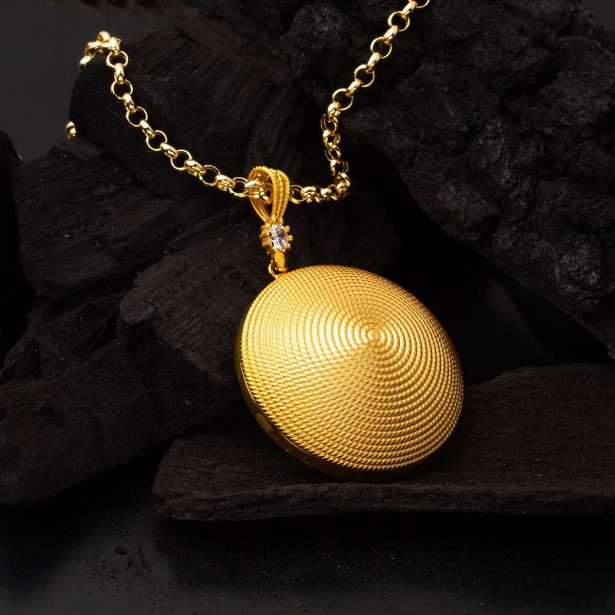 14K Yellow Gold Beypazari Cubic Zirconia Necklace 3.5 cm Diameter