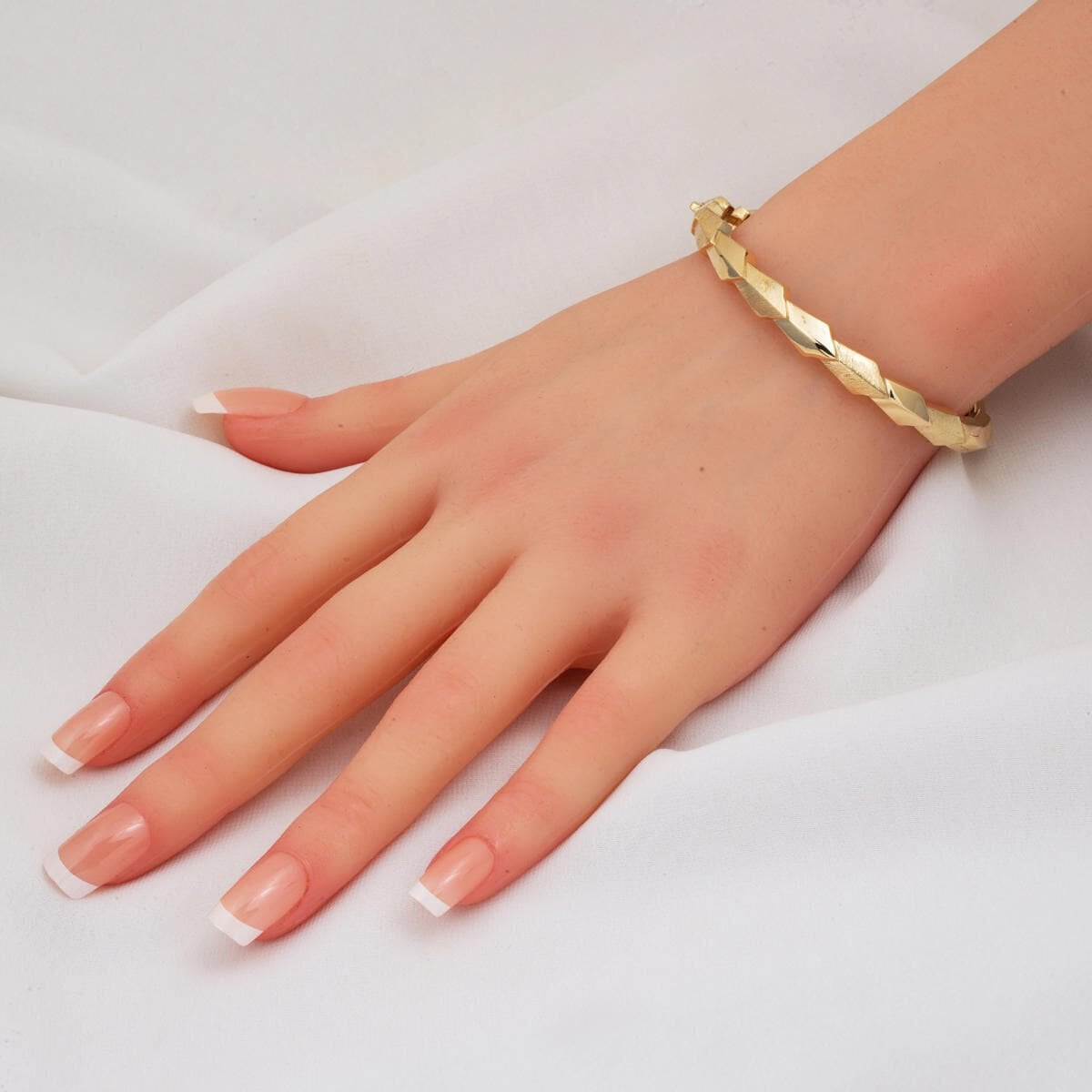 14K Yellow Gold Drop Hinged Cuff Bangle