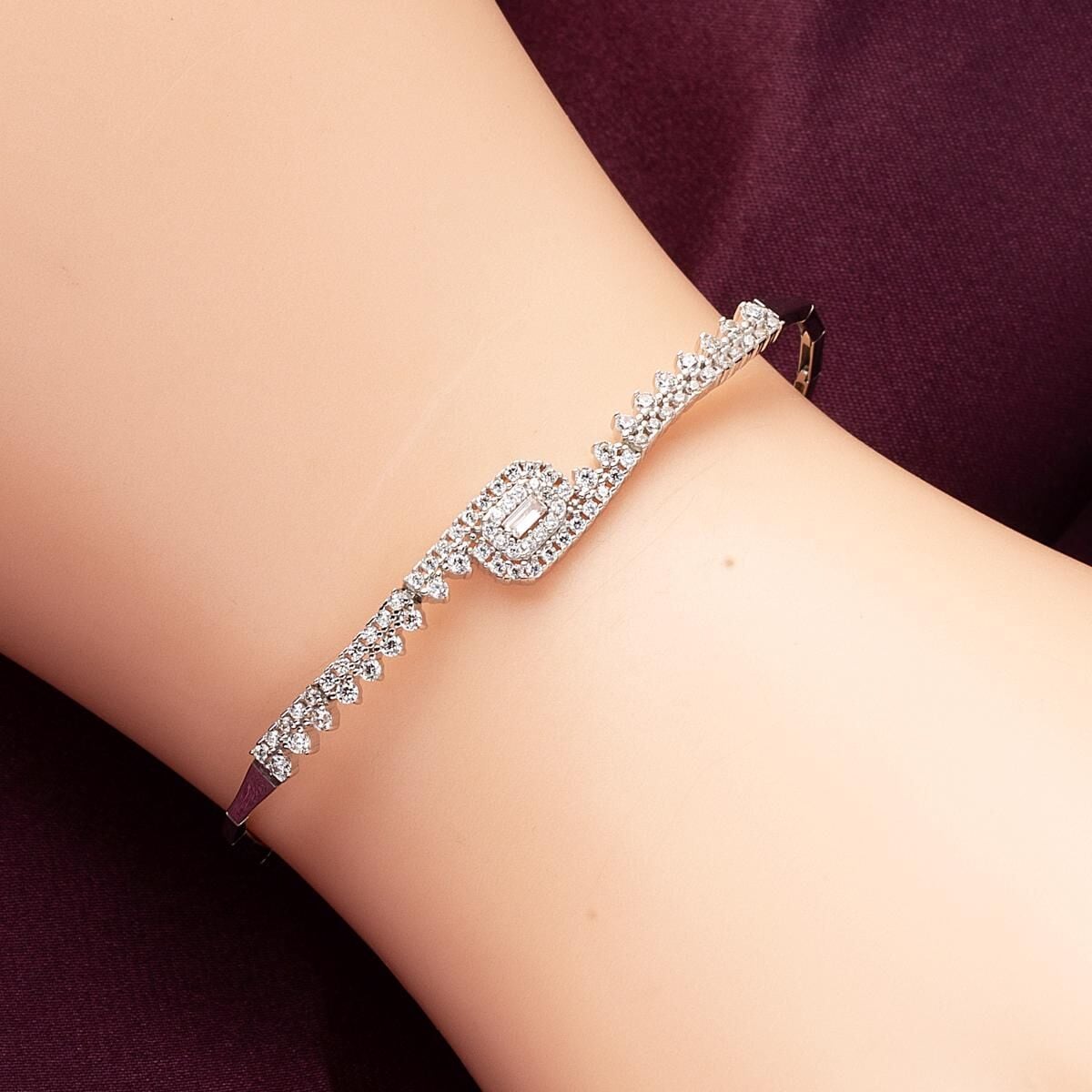 14K White Gold Zodiac Baguette Cubic Zirconia Set