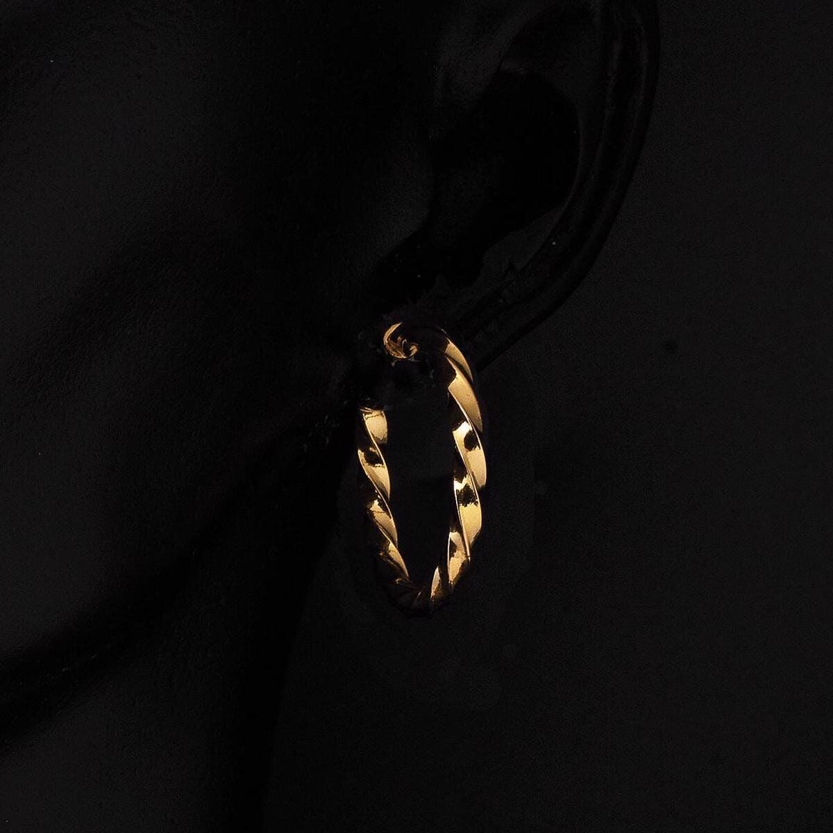22K Yellow Gold Twisted Hoop Earrings 1.8 cm Diameter