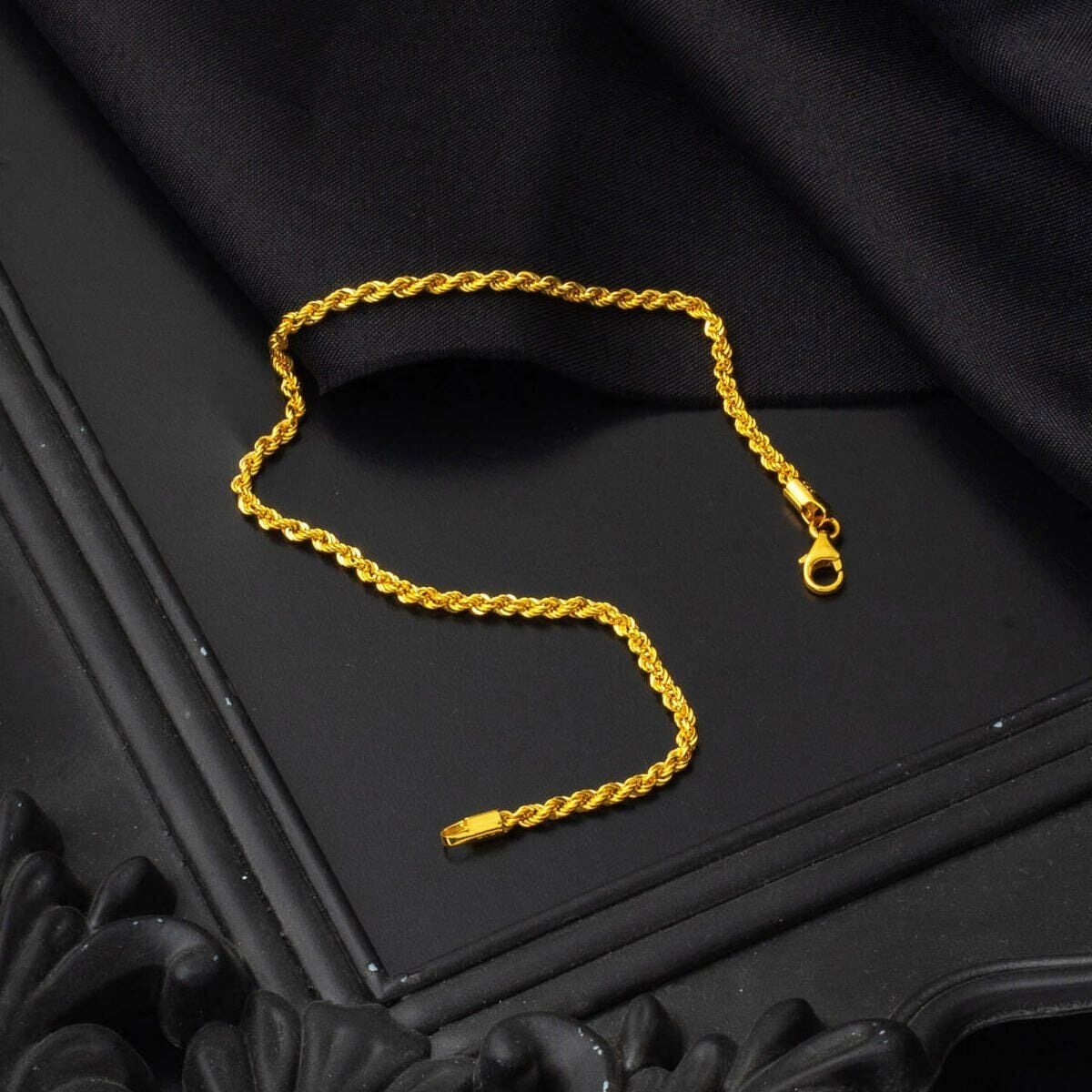 22K Yellow Gold Twisted Minimalist Bracelet