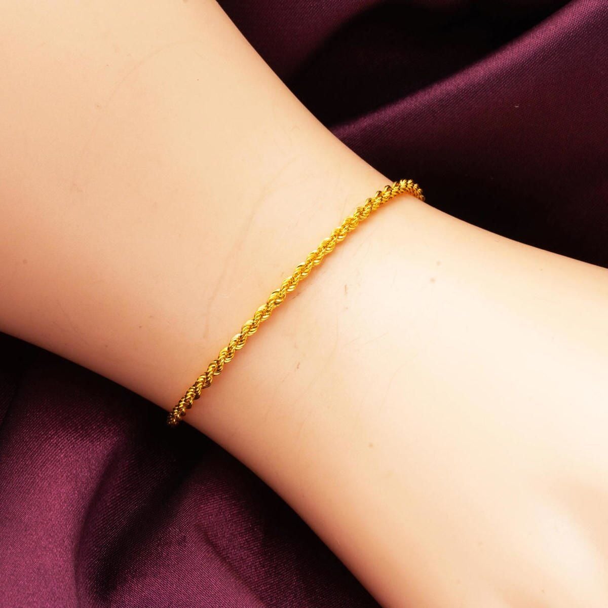 22K Yellow Gold Twisted Minimalist Bracelet