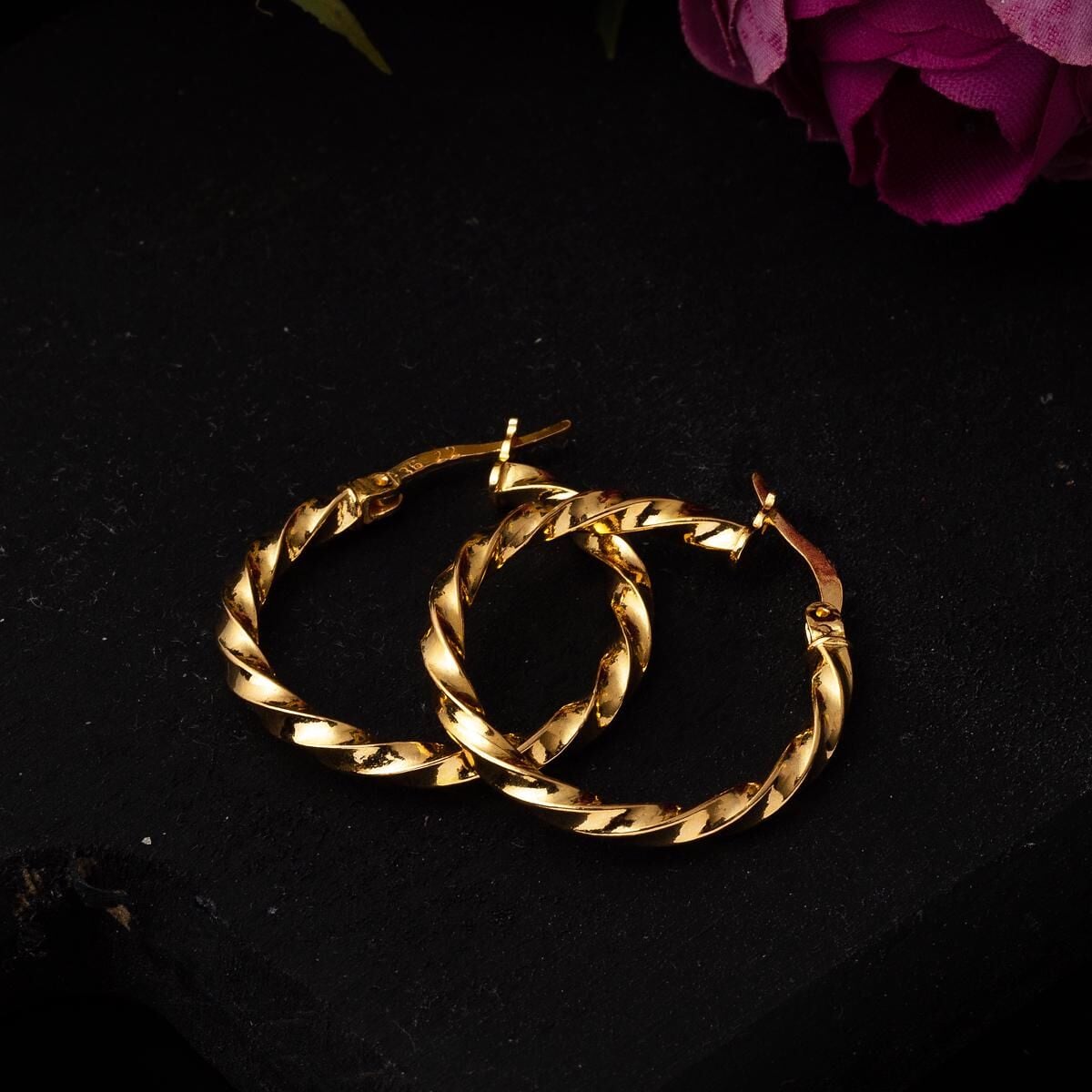 22K Yellow Gold Twisted Hoop Earrings 2.2 cm Diameter