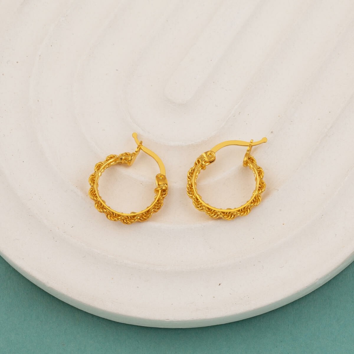 22K Yellow Gold Twisted Chain Hoop Earrings