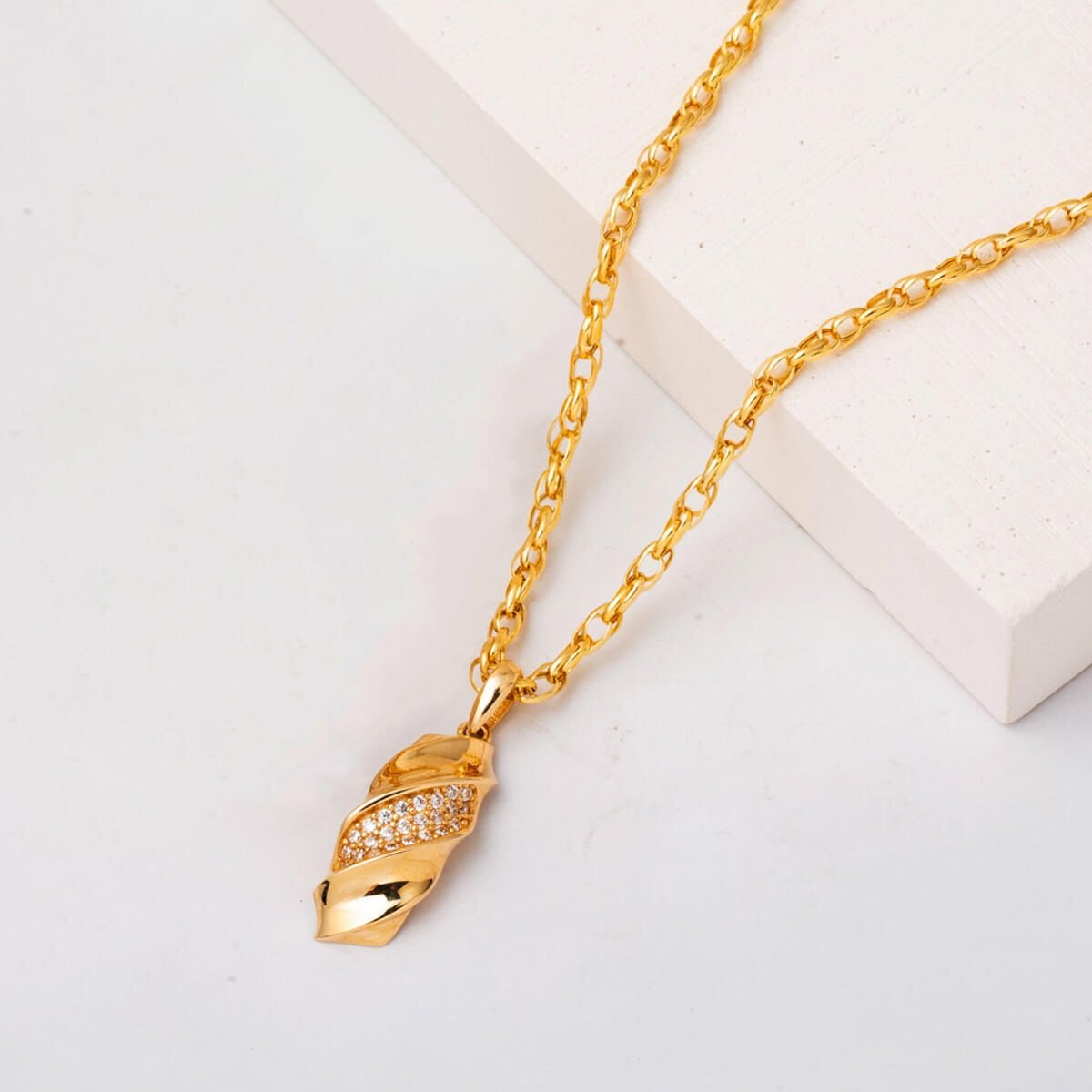 14K Yellow Gold Twisted Women's Necklace