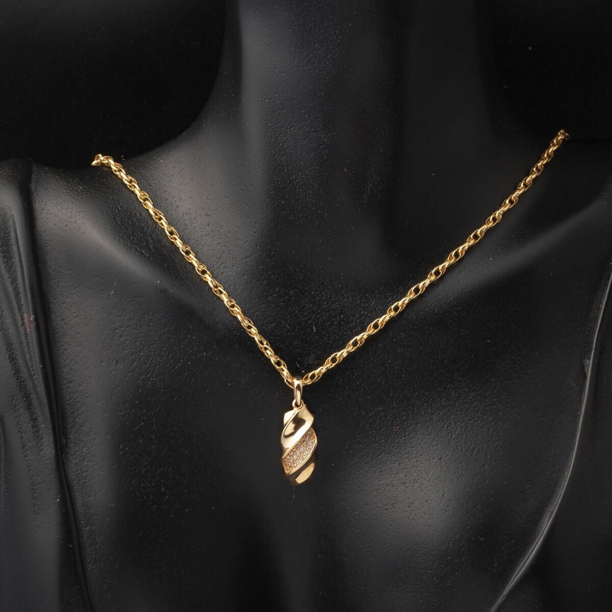 14K Yellow Gold Twisted Cubic Zirconia Necklace and Earrings Jewelry Set