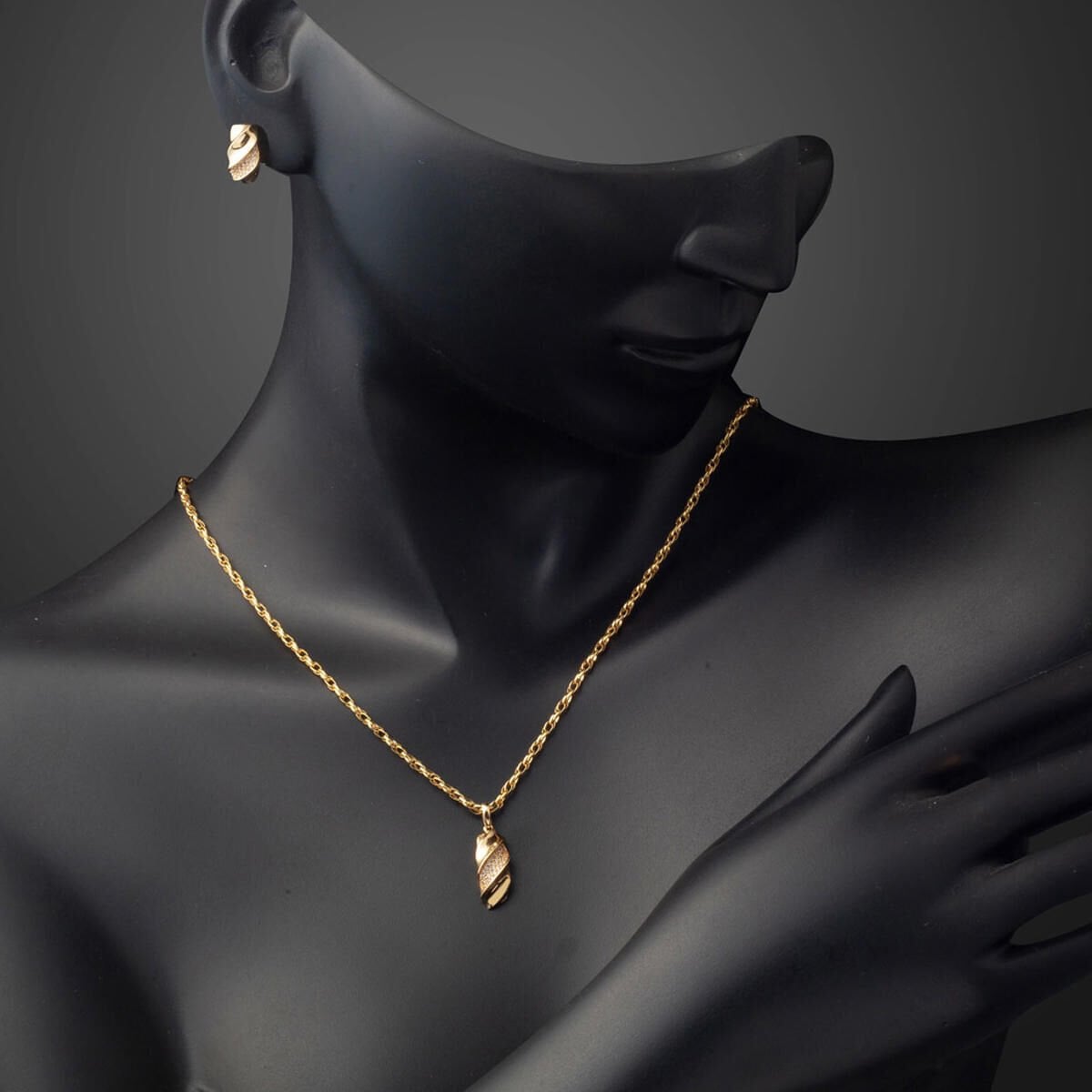 14K Yellow Gold Twisted Cubic Zirconia Necklace and Earrings Jewelry Set