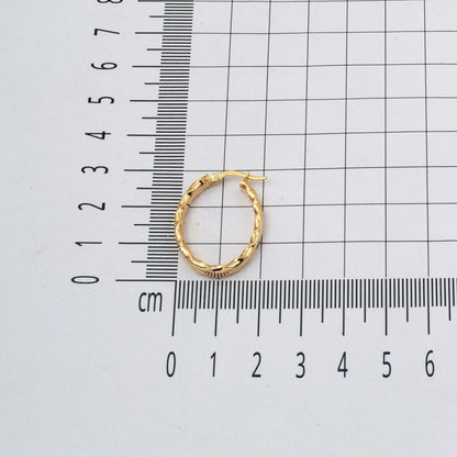 14K Yellow Gold Twisted Oval Hoop Earrings 3cm
