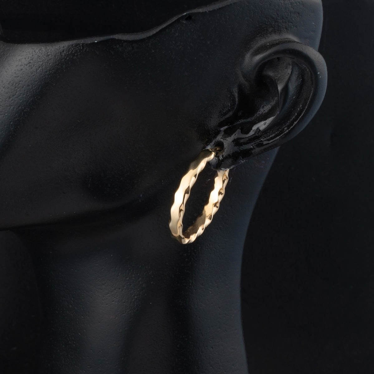 14K Yellow Gold Twisted Oval Hoop Earrings 3cm