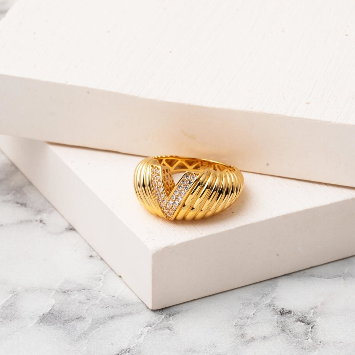 14K Yellow Gold Twisted Minimalist Cubic Zirconia Women's Ring