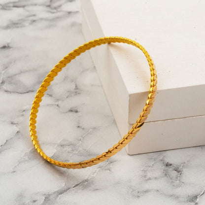 22K Yellow Gold Twisted Bangle (15.6 g)