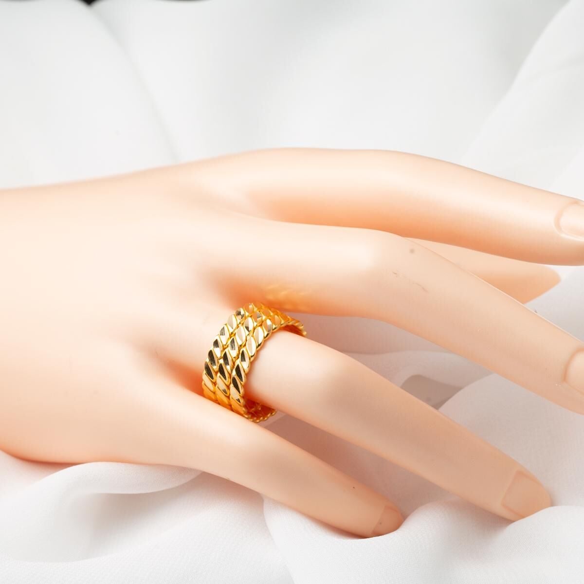 22K Yellow Gold Twisted 3 Row Ring
