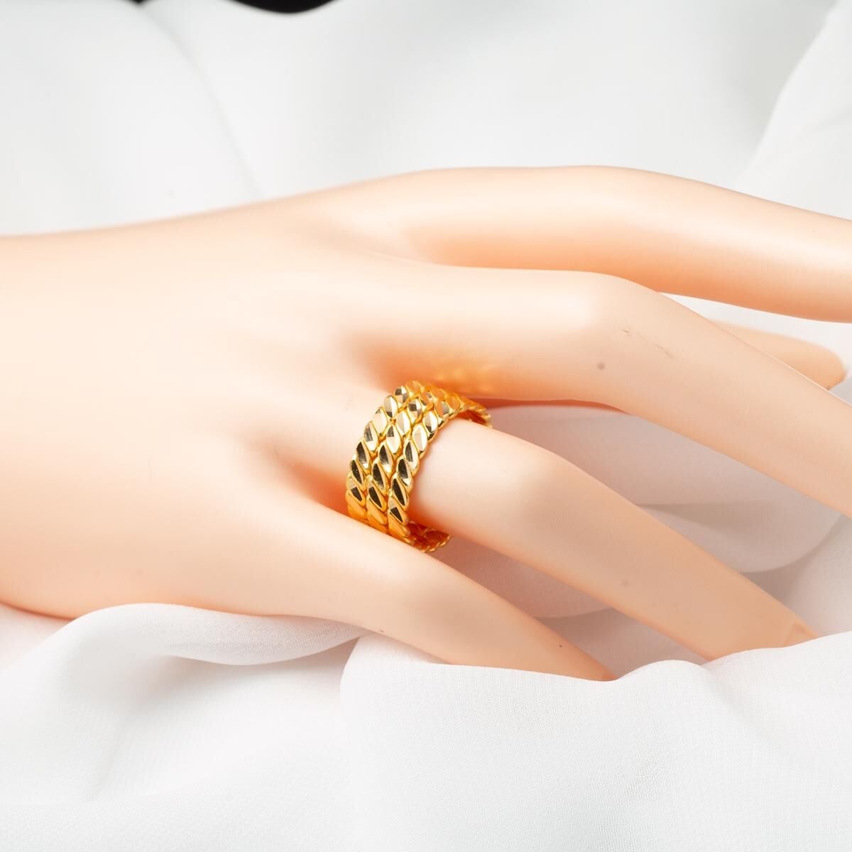 22K Yellow Gold Twisted 3 Row Ring