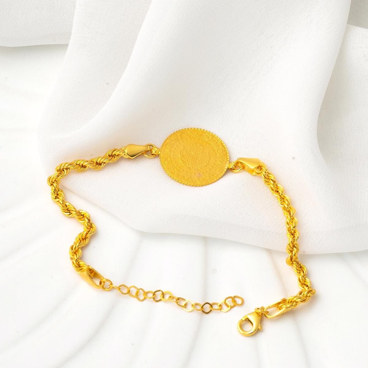 14K Yellow Gold Twisted Chain Quarter Coin Bracelet