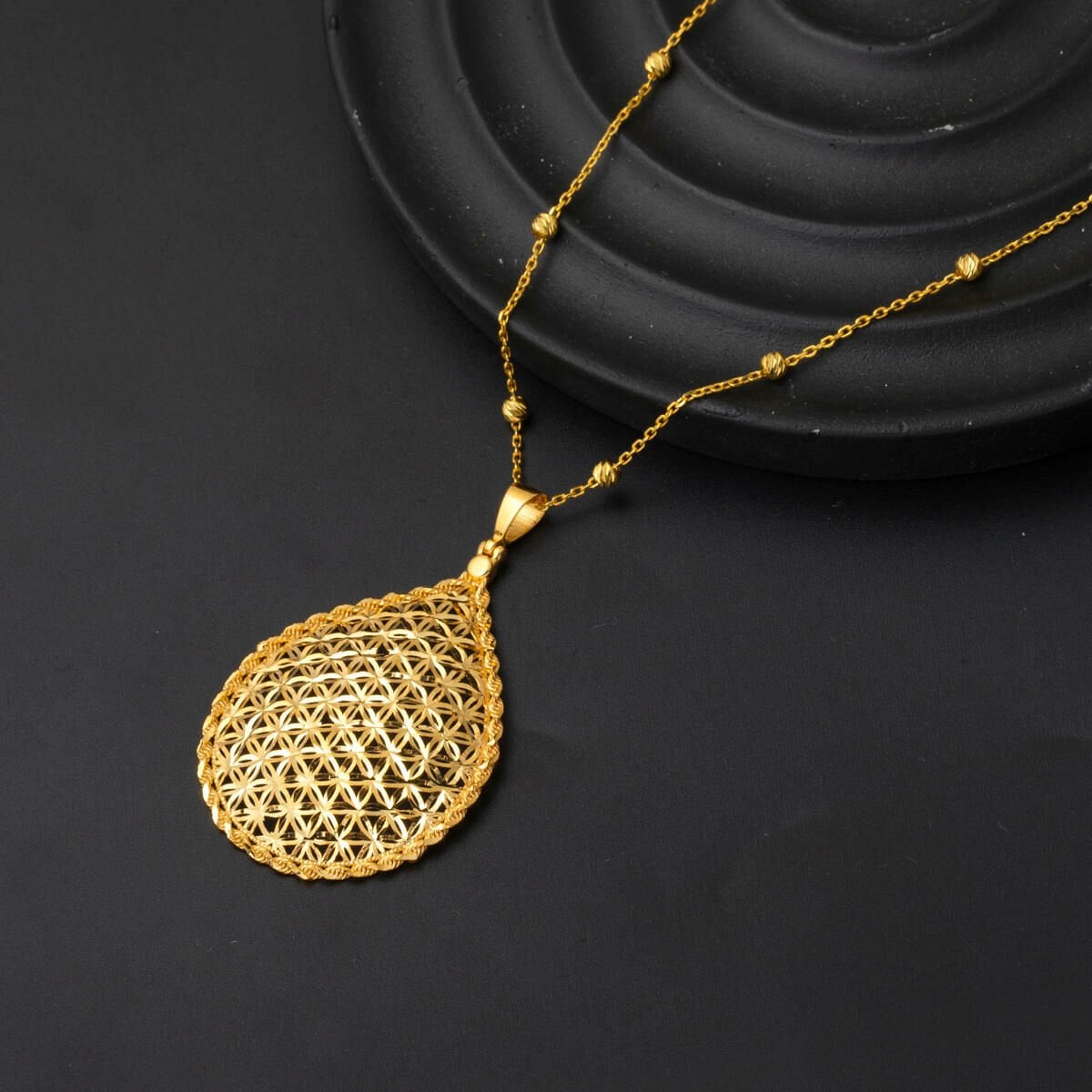 22K Yellow Gold Twisted Flower of Life Necklace
