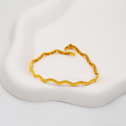 14K Yellow Gold Zigzag Sparkling Ajda Bracelet