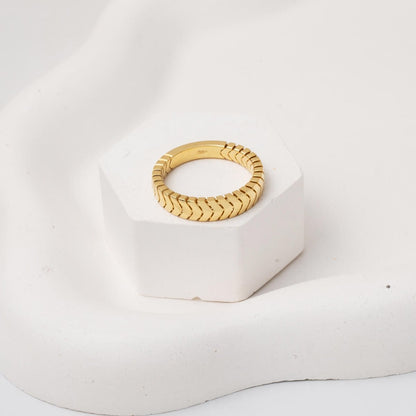 14K Yellow Gold Herringbone Ring