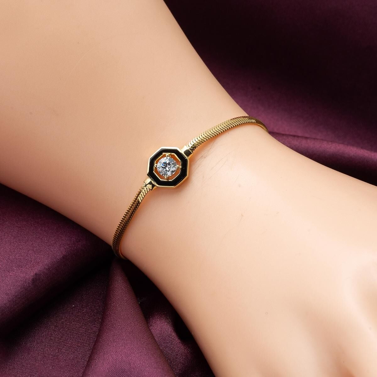 14K Yellow Gold Cagla Solitaire Enamel Bracelet