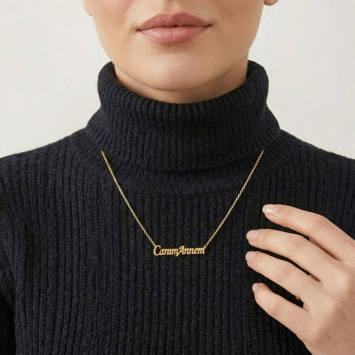 14K Yellow Gold Inscribed Dear Mom Necklace