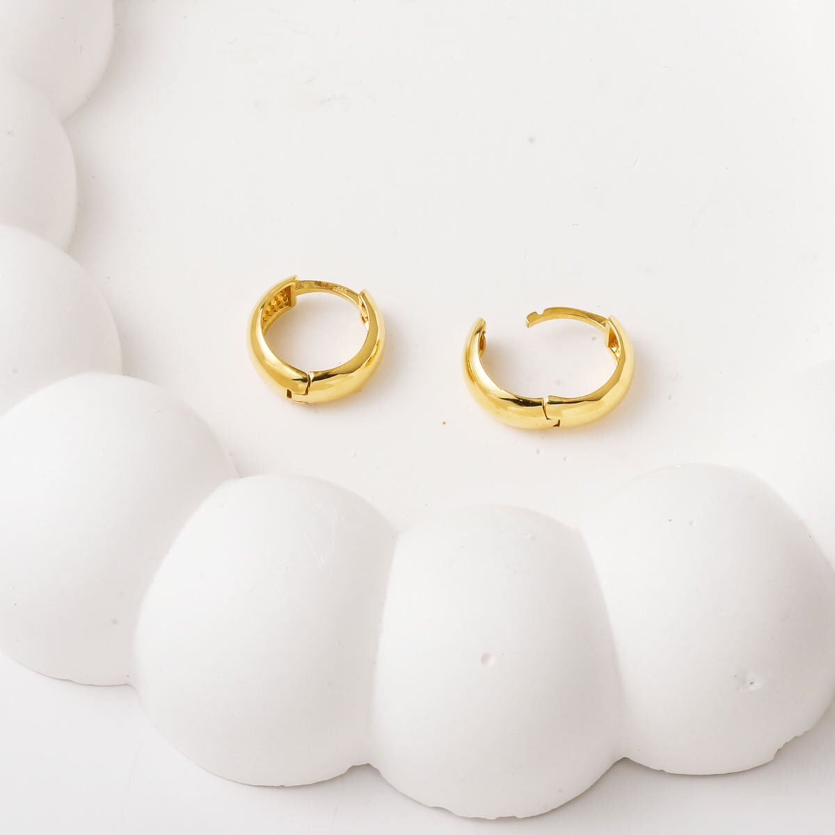 14K Yellow Gold Wide Puffed Hoop Earrings